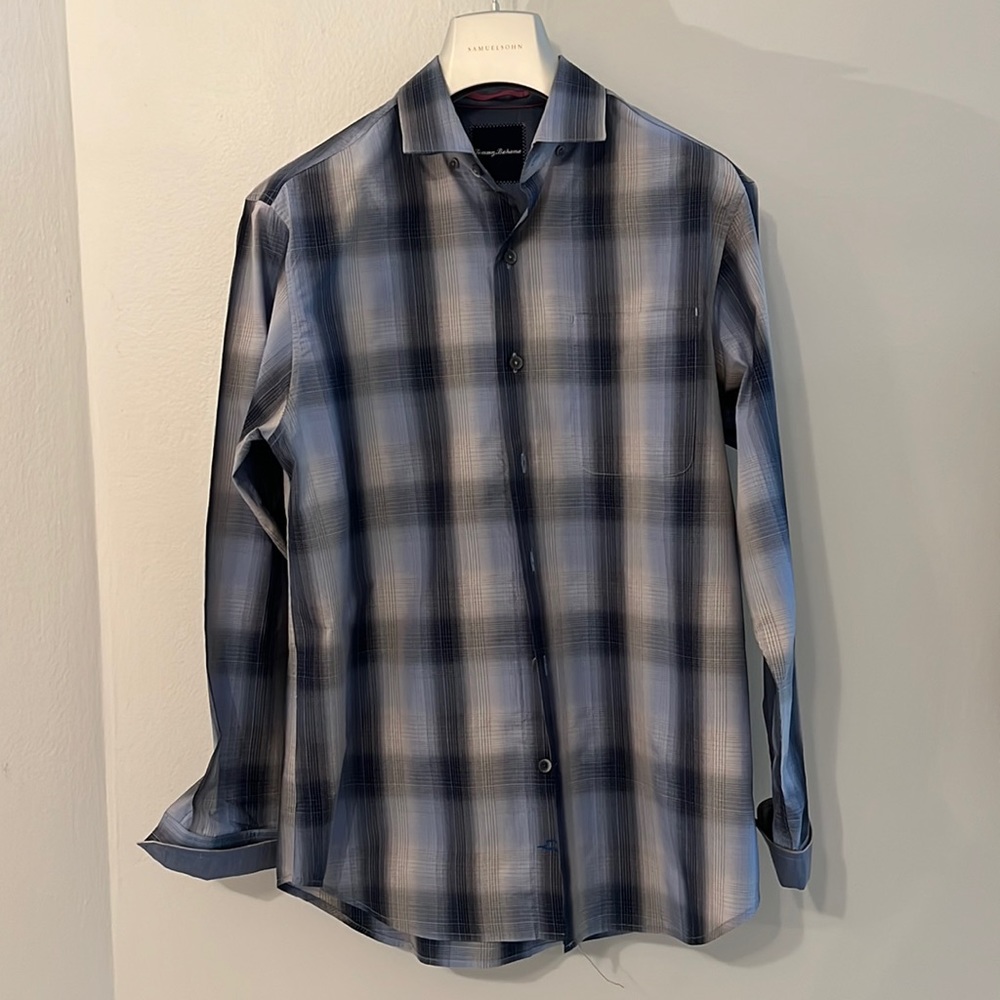 Tommy Bahama Mens shirt size S-77%cotton 23%silk